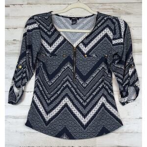 Womens Sm Rue 21 Blue & White Chevron Print Blouse Roll-tab Sleeves Zipper Front